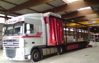 Messeaufbau laden